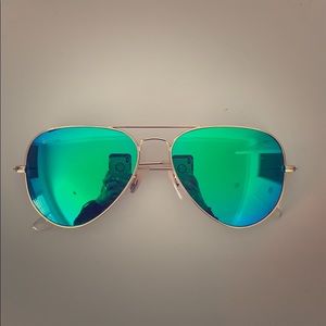 Chic aviator flash lenses green flash